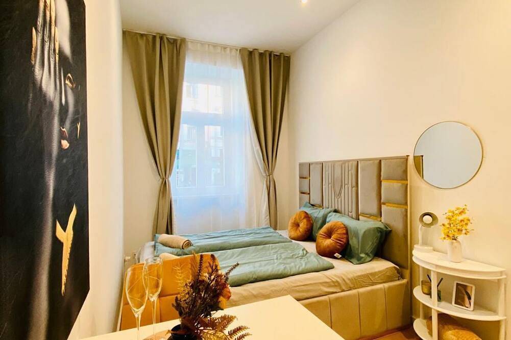 Ganze Wohnung, Cozy Room in Ottakring: Spectacular City Views in Wien, Wienerwald