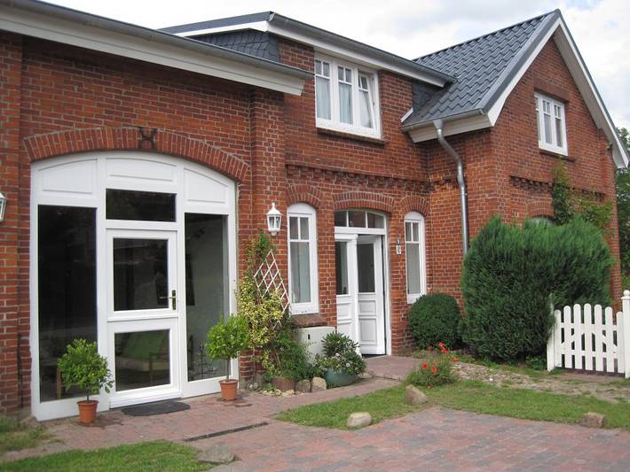 Ferienhaus für 3 Personen, mit Terrasse und Sauna sowie Garten in Süderstapel - 2