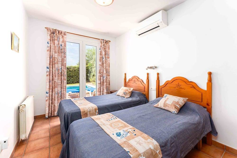 Gemütliche freistehende Villa mit privatem Pool in Strandnähe in Binibeca, Sant Lluís