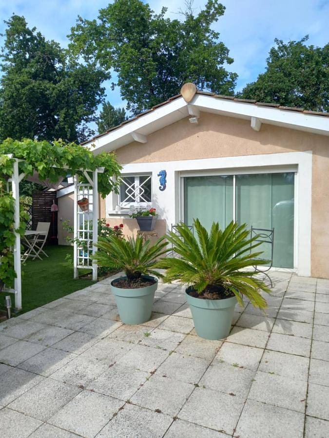 Chambre d’hôte pour 2 personnes, avec jardin ainsi que vue et terrasse - 1