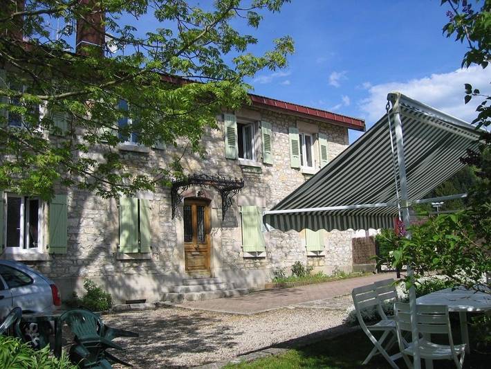 Gîte pour 8 personnes, avec Jardin