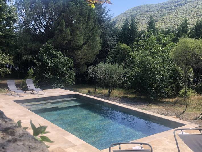 Location de vacances pour 3 personnes, avec jardin ainsi que sauna et piscine à Saint-Florent-sur-Auzonnet - 2