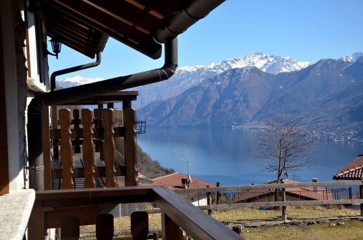 Casa vacanza per 5 persone, con giardino e vista lago nonché balcone - 1