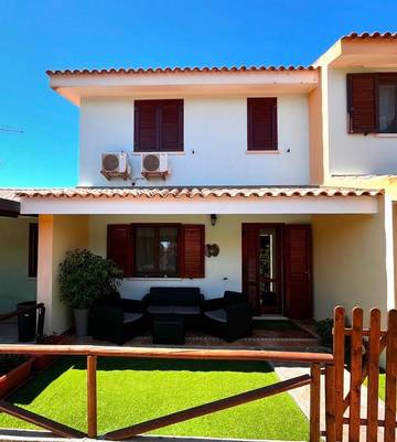 Gîte pour 4 personnes, avec vue et jardin à Porto Pino