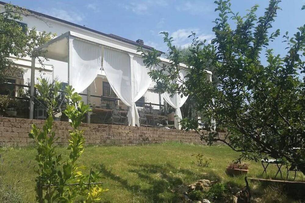 Chambre D’hôte pour 5 Personnes dans Province de Livourne, Riviera Italienne