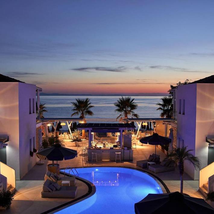 Hôtel pour 3 personnes, avec Balcon et Terrasse ainsi que Piscine et Vue