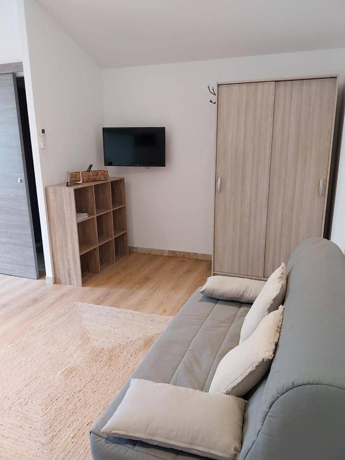 Gîte pour 2 personnes, avec terrasse à Fourques - 4