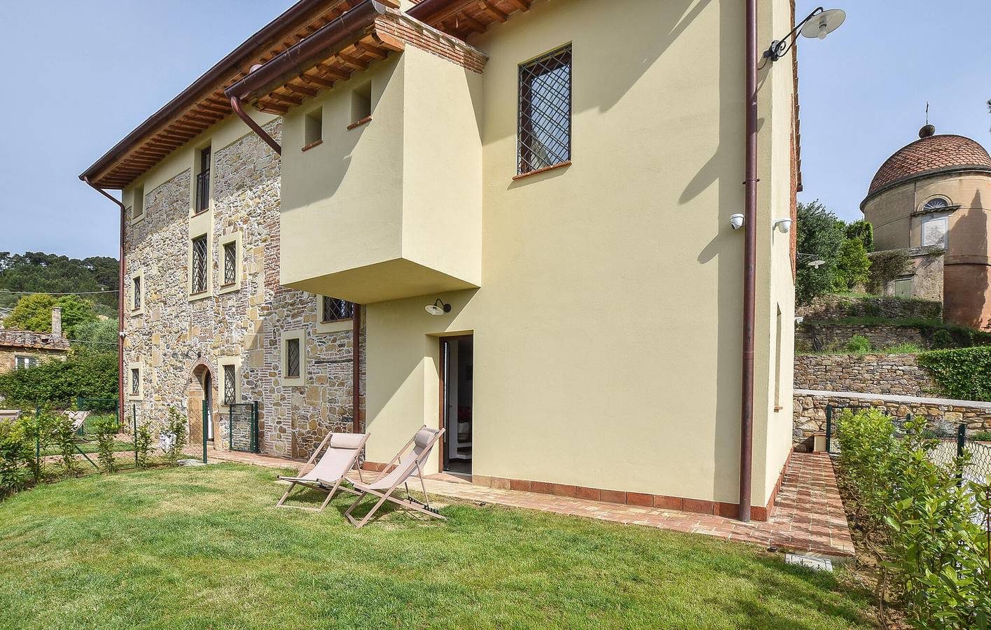 Gemütliche 80 m² große Wohnung mit Küche in der Nähe von Buti und lokalen Restaurants in Buti, Pisa Provinz