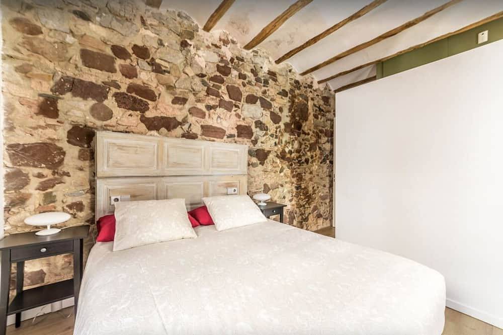 Preciosa casa restaurada en el corazón de Prades in Prades, Baix Camp