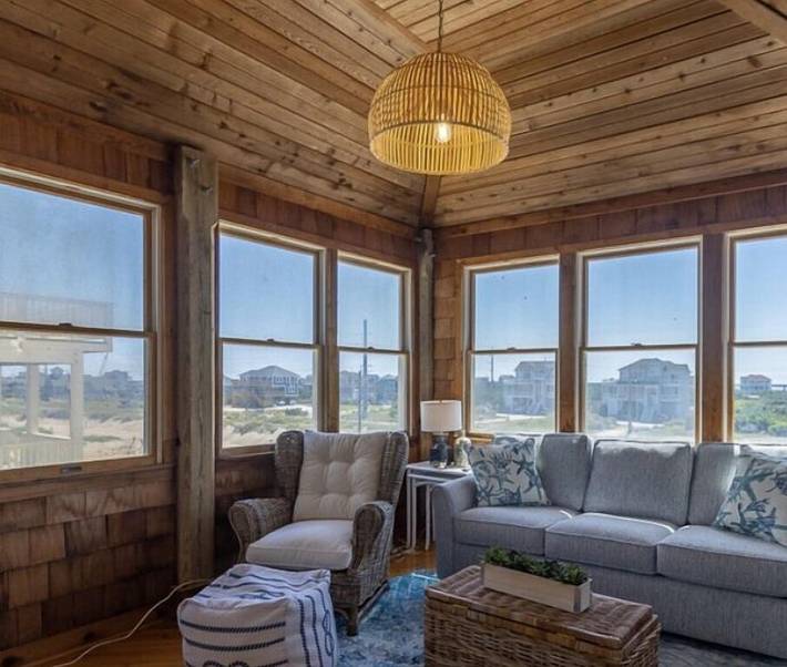 Vacation rental for 14 people, with hot tub and balcony in Rodanthe