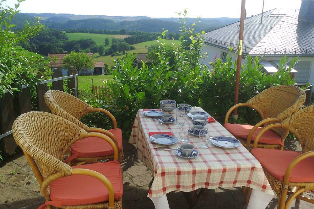 Vulkaneifel Bleckhausen bij Manderscheid 6 pers. ideaal voor vakantie met hond, foto 8