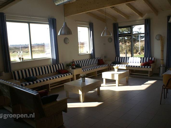Ferienhaus für 92 Personen, mit Balkon/Terrasse und Terrasse in De Koog - 2