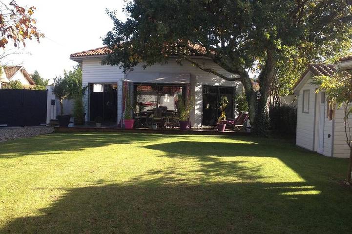 Villa pour 8 personnes, avec jardin et jacuzzi à Gujan-Mestras