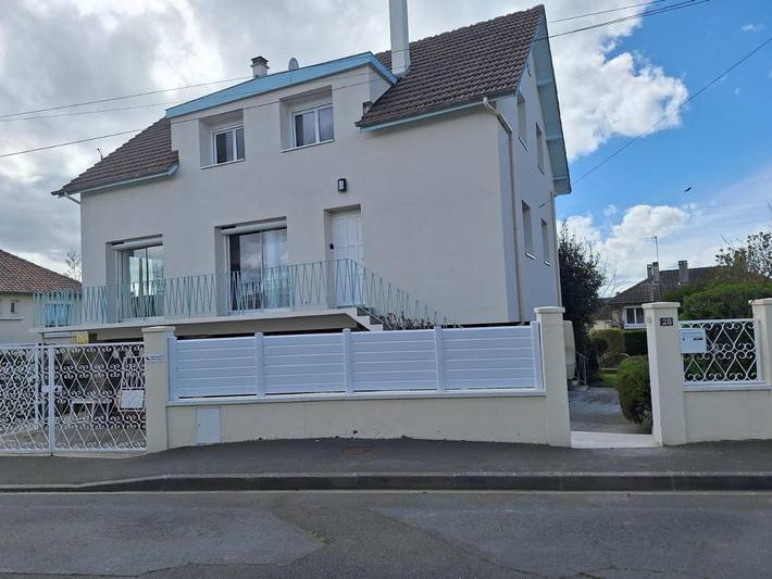 Chambre d’hôte pour 2 personnes, avec jardin ainsi que vue et terrasse