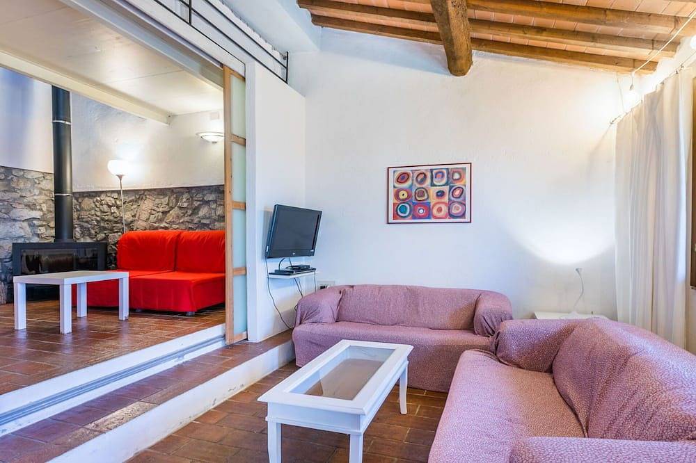 Alleinstehendes Ferienhaus mit  W-Lan, Whirlpool, Terrasse, Haustiere erlaubt, Panoramablick in Castellina Marittima, Etruskische Küste