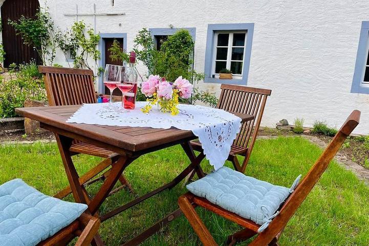 Ferienwohnung für 6 Personen, mit Terrasse und Garten in Schutz