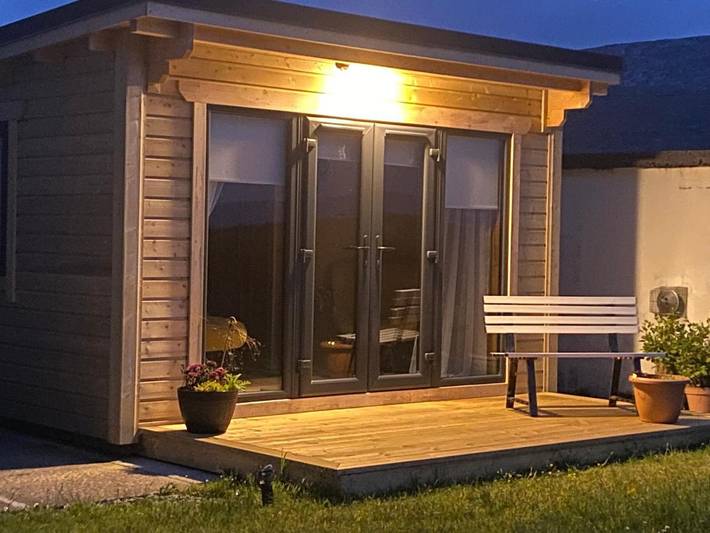 Log cabin for 2 people, with Terrace and Garden as well as View in County Mayo