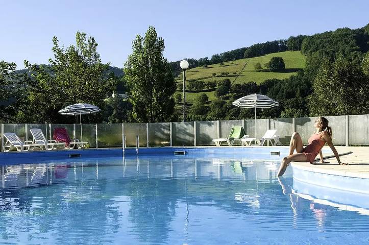 Gîte pour 4 personnes, avec piscine dans Saint-Geniez-d'Olt-et-d'Aubrac - 2