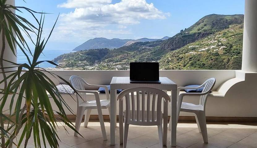 Chambre d’hôte pour 6 personnes, avec vue et jardin, animaux acceptés à Lipari - 4