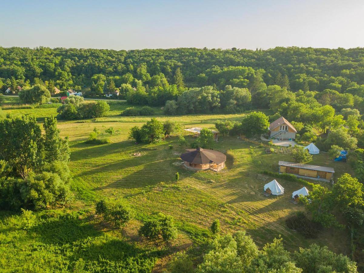 Szellős Rét Camping in Balaton Region