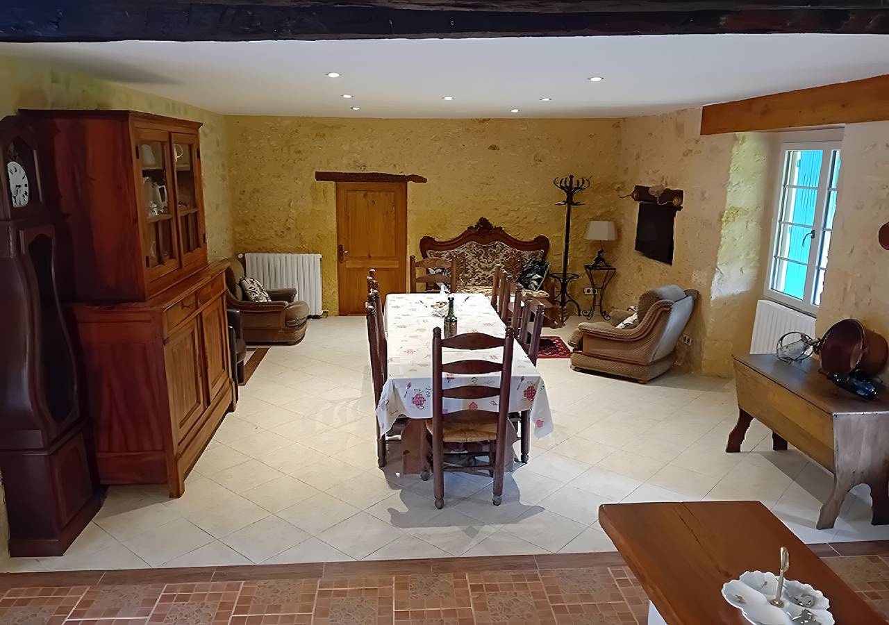 La Maison de Carmensac – Charm and Tranquility in the Heart of the Périgord Noir in Meyrals, Périgord Noir