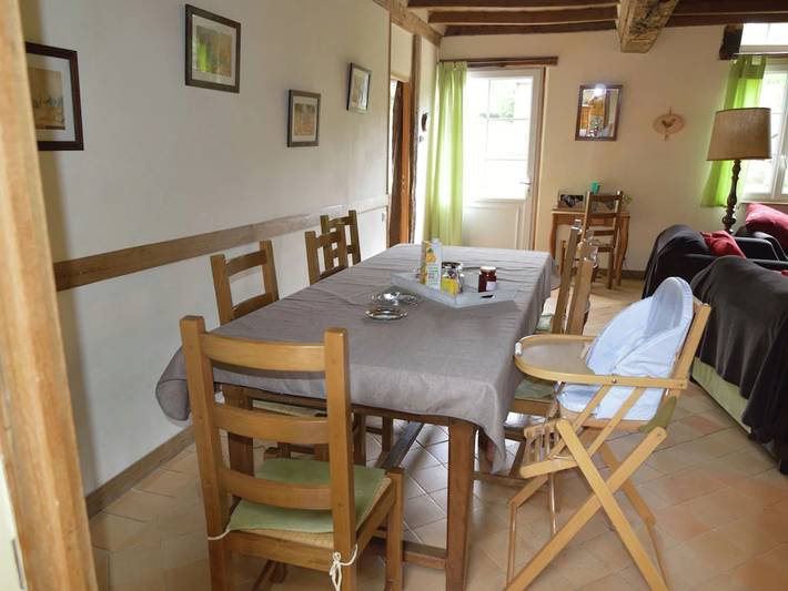 Location de vacances pour 8 personnes, avec jardin et terrasse, animaux acceptés à Isigny-le-Buat - 2