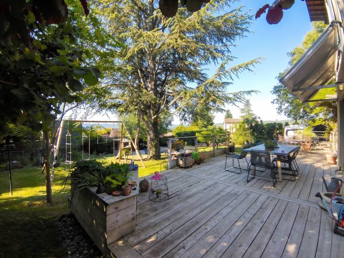Family-Friendly House with Large Garden in Mane in Mane, Parc naturel régional du Luberon