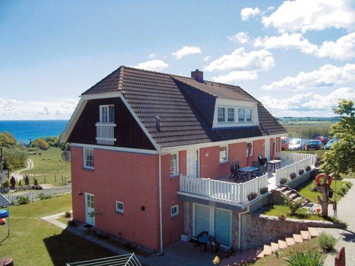 Ferienwohnung für 2 Personen, mit Terrasse und Garten sowie Ausblick in Göhren