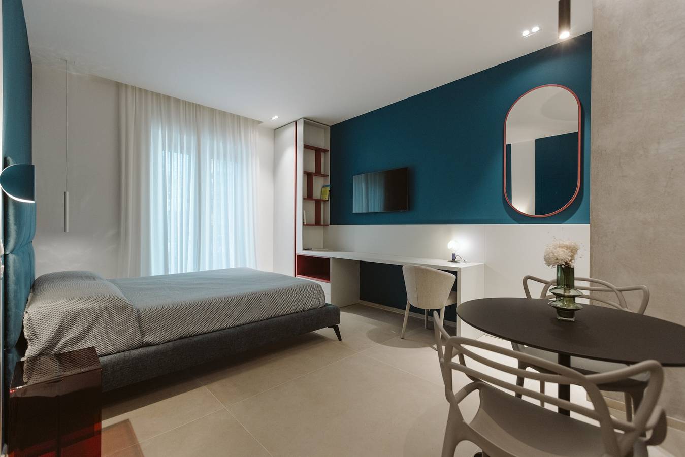 Holiday Home 'La Maison Des Petites Fleures' with Balcony, Wi-Fi and Air Conditioning in Bari, Bari Provinsen