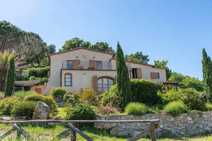 Villa für 14 Personen mit Balkon in Campiglia Marittima, Etruskische Küste