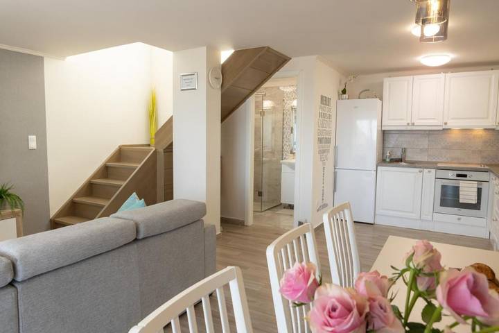Location de vacances pour 2 personnes, avec Balcon et Terrasse ainsi que Jardin et Vue sur le lac à Szigliget - 4