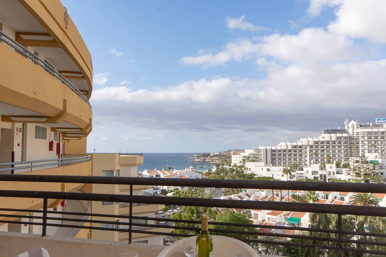Entire apartment, Santa Maria 85 - One Bed in Playa Puerto Colón, Adeje