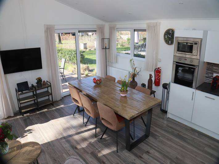 Gîte pour 6 personnes, avec jardin, adapté aux familles dans Biddinghuizen - 3