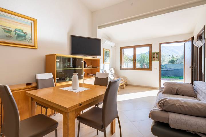 Appartamento intero, Appartamento "Casa Museddu" adatto agli animali domestici con aria condizionata, terrazze e giardino in Buoncammino, Cardedu
