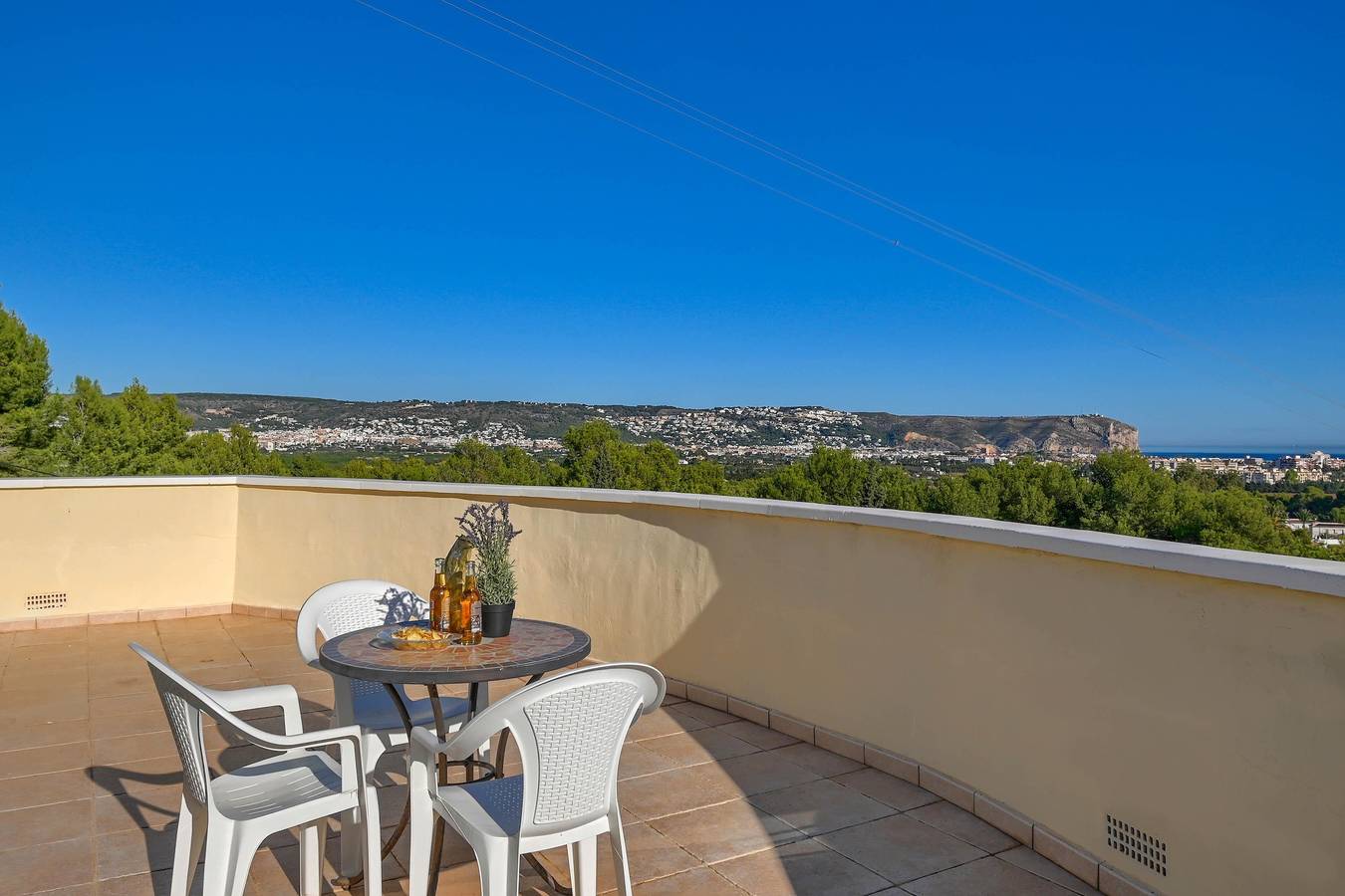 Villa pour 4 Personnes dans Pinomar, Jávea
