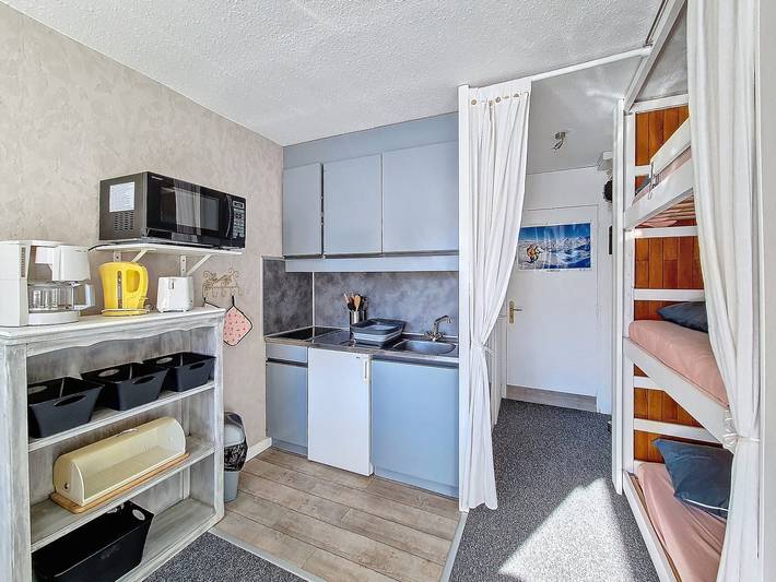 Estudio entero, Estudio acogedor a pie de pistas con balcón in Les Menuires, Saint-Martin-de-Belleville