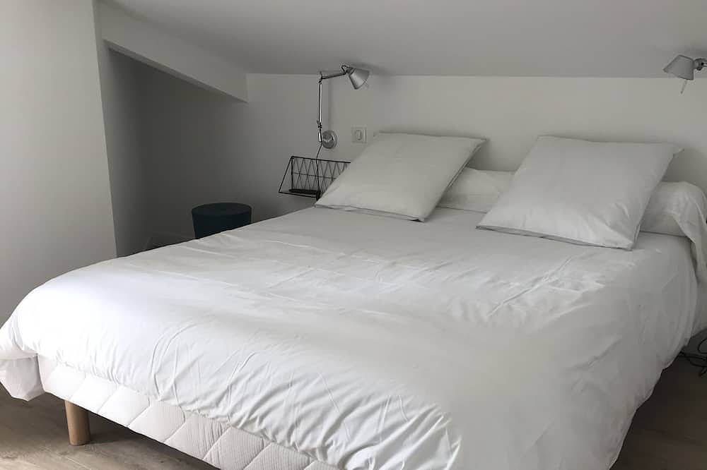 Magnificent air-conditioned villa with heated swimming pool, walking distance to the beach in Moliets-Plage, Moliets-et-Maâ