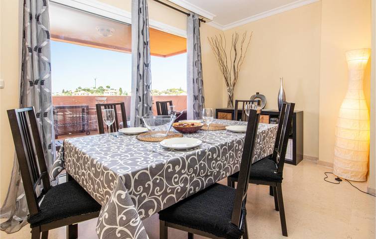 Ferienwohnung für 5 Personen, mit Pool und Terrasse, kinderfreundlich in Marbella - 4