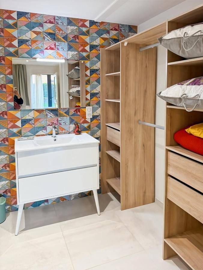 Location de vacances pour 6 personnes, avec vue et jardin à Ladinhac - 2