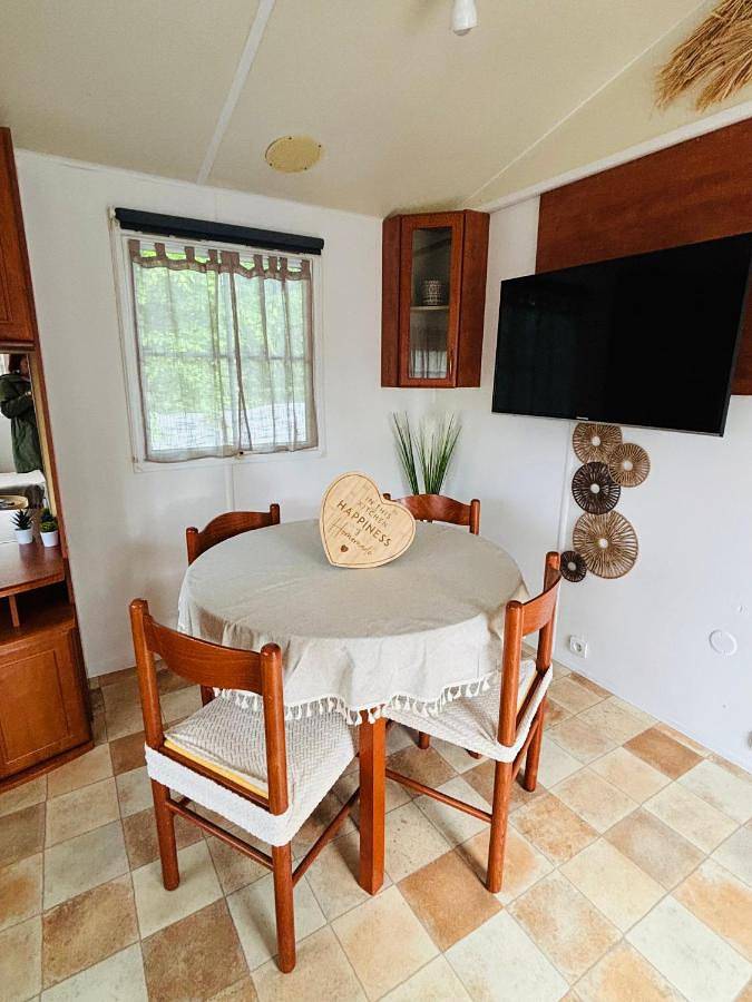 Two-Bedroom Chalet in Saint-Rémy-sur-Durolle, Parc Naturel Régional Livradois-Forez