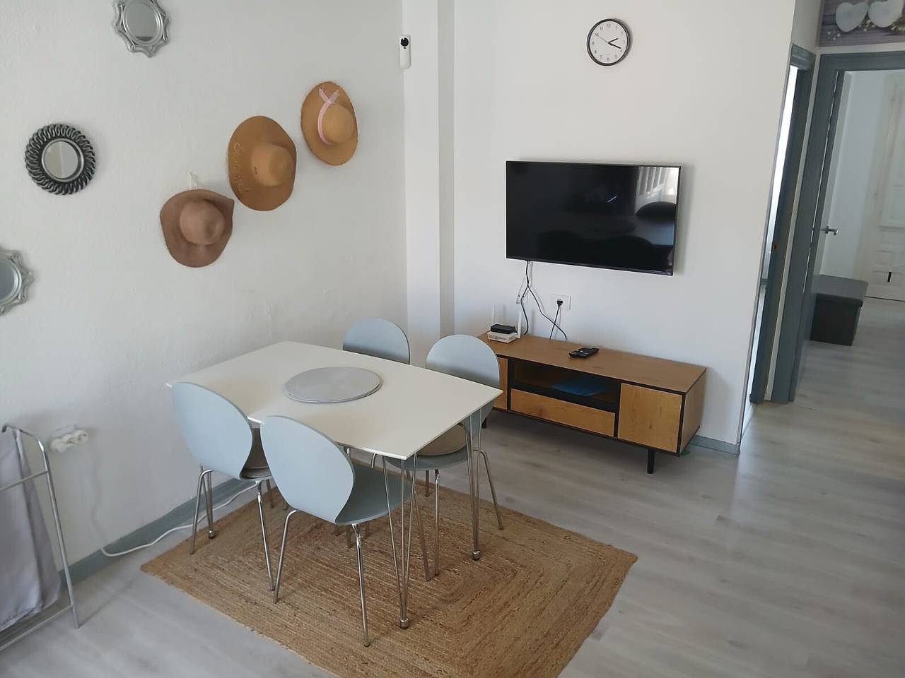 Casa Vacacional 'Pedro Mar Menor' con Balcón, Wi-Fi y Aire Acondicionado in San Pedro del Pinatar, Costa Cálida