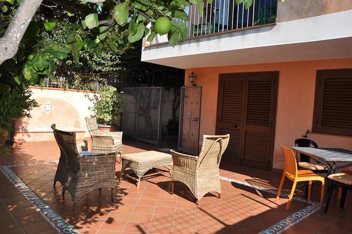 Ferienwohnung für 4 Personen, mit Terrasse und Garten - 1