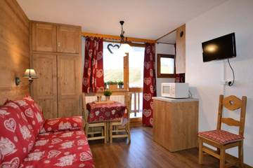 Chalet pour 4 Personnes dans Mâcot-la-Plagne, La Plagne-Tarentaise, Photo 2