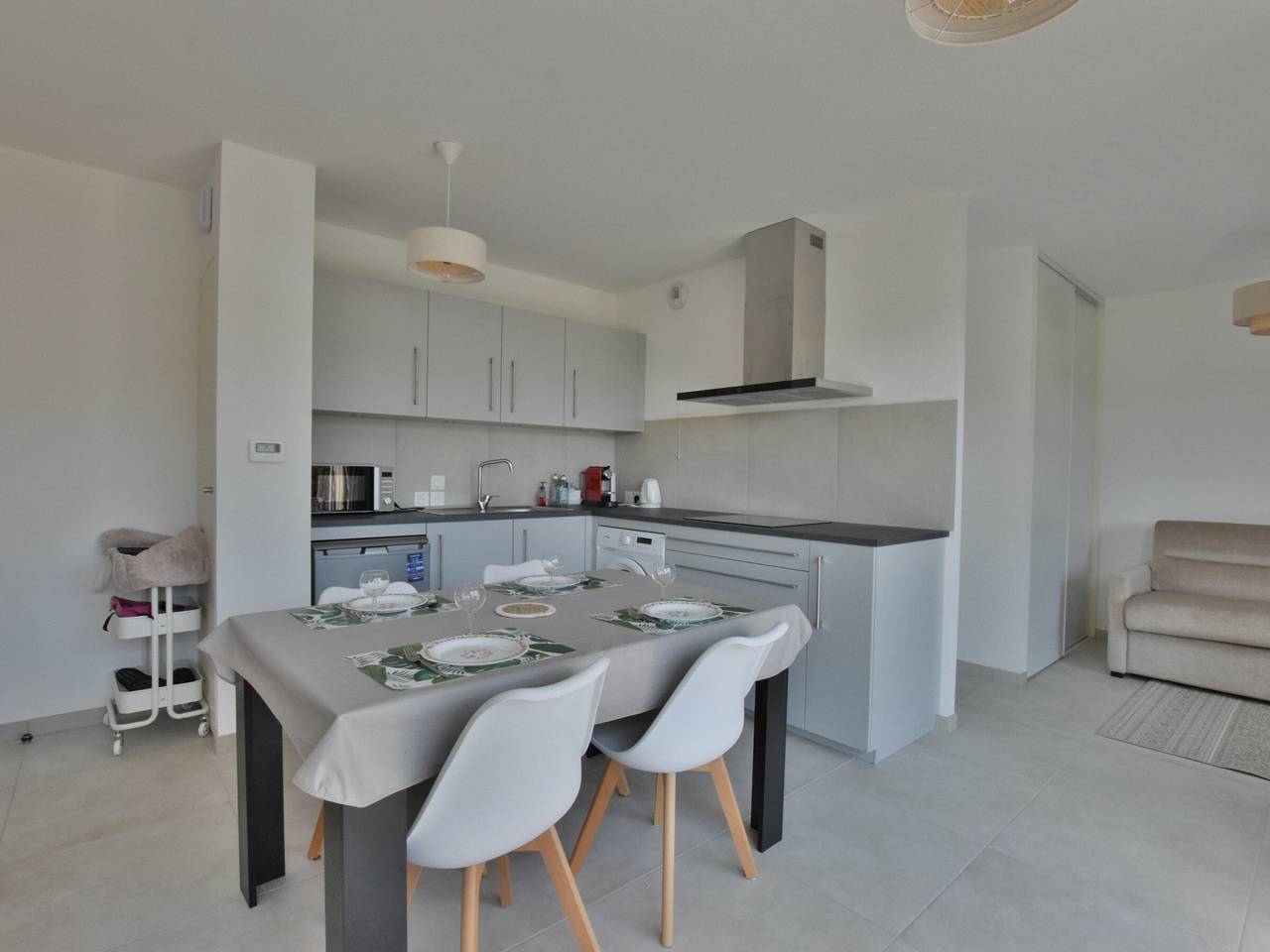 Studio entier, Grand studio à Thonon, près du lac avec parking in Allinges, Région de Thonon-les-Bains