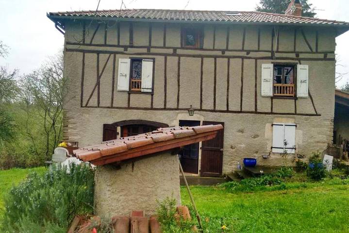 Location de vacances pour 10 personnes, avec jardin, animaux acceptés à Saint-Constant (homonymie)