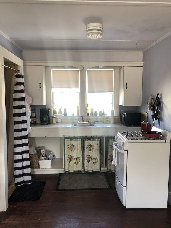 Vacation rental for 2 people, with yard in New Hampshire