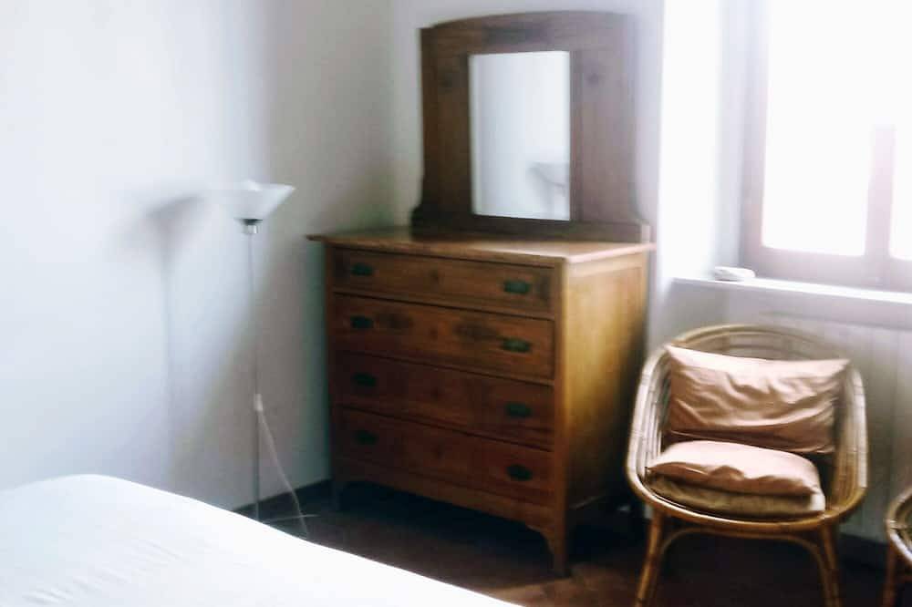 Entire apartment, Cosy 1/2 mile to sea in Livorno, Etruscan Coast