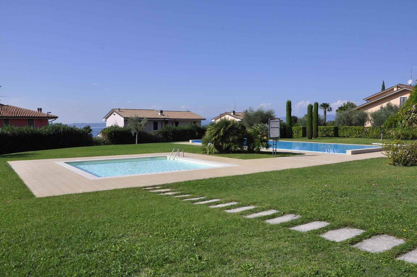 Apartamento vacacional entero, Apartamento vacacional con piscina  in Lazise, Montañas Garda