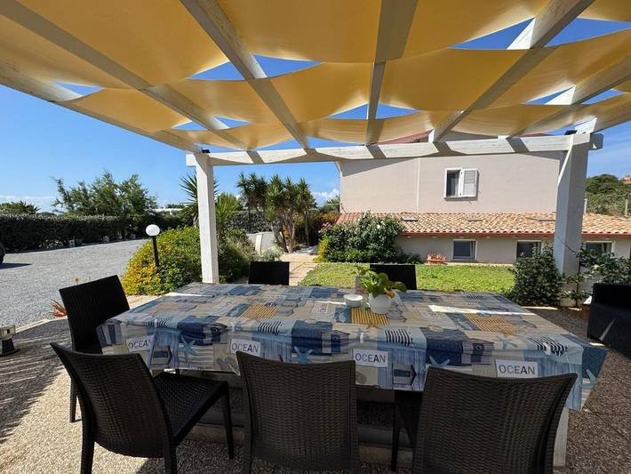B&b per 2 persone, con giardino e panorama a Portoscuso