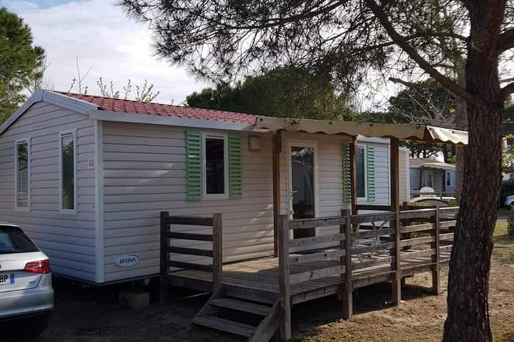 Camping pour 6 personnes, avec Terrasse et Piscine